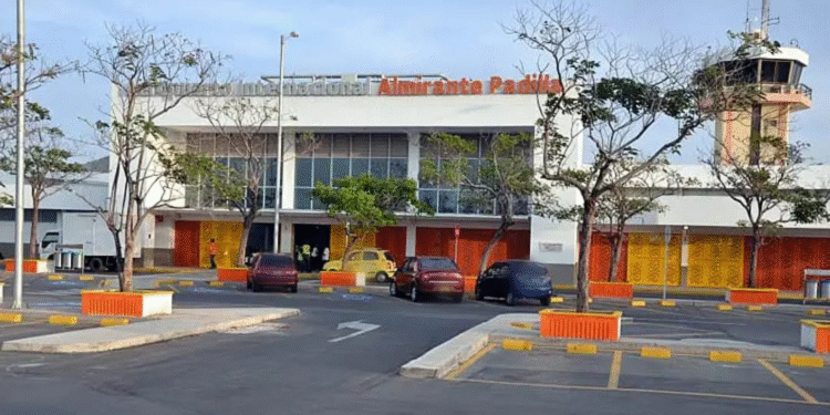 Capturan a mujer con arma de fuego ilegal en el Aeropuerto Almirante Padilla de Riohacha