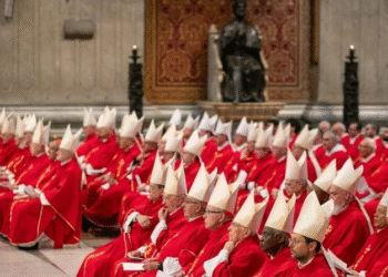 Cardenales se preparan “en armonía” para el cónclave más internacional de la historia