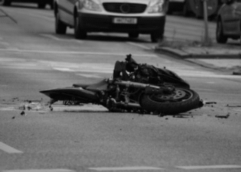 Motociclista murió tras ser arrollado luego de chocar con otro conductor en la Vía Oriental