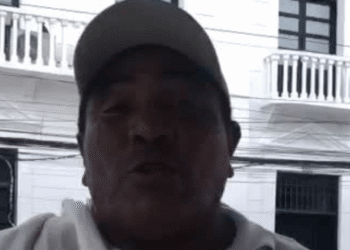 Transportadores y padres de familia de zona rural étnica de Riohacha protestan por suspensión del transporte escolar