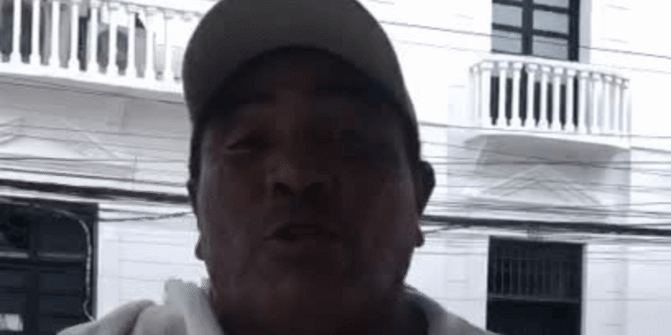 Transportadores y padres de familia de zona rural étnica de Riohacha protestan por suspensión del transporte escolar