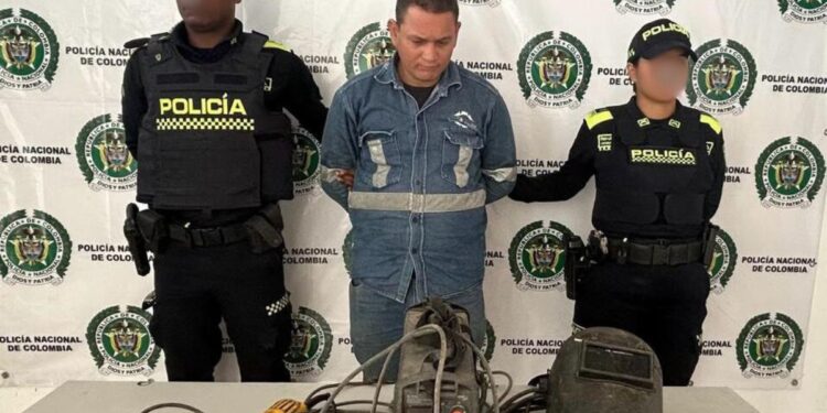 En Barrancas, detienen a un hombre por el delito, de defraudación de fluidos