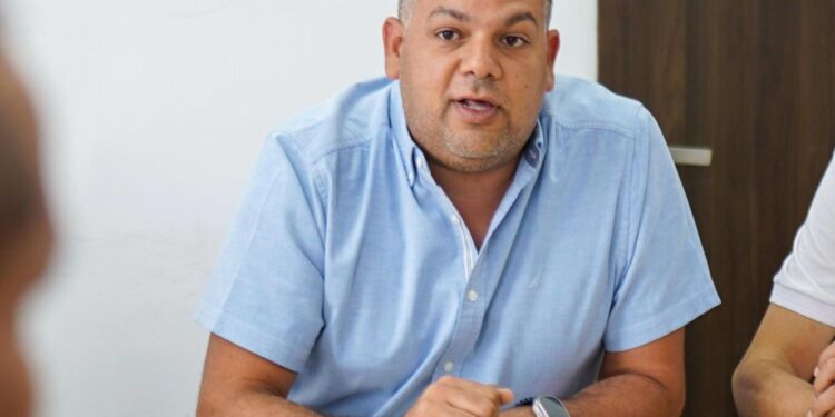 La Secretaría de Educación Distrital explica el déficit presupuestal que impide continuar con la contratación del servicio de transporte escolar