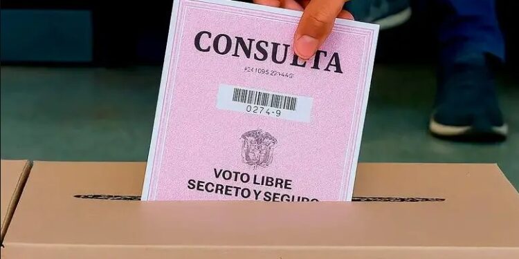 ¿Democracia directa o populismo instrumental?