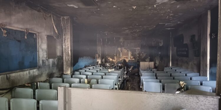 El abandono institucional enciende la chispa