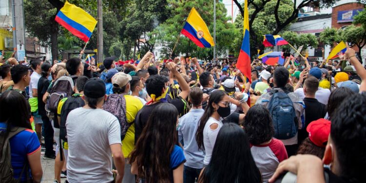 Jóvenes, política y sociedad (Primera parte)