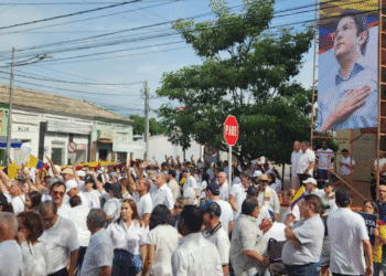 “¡Fuerza, Miguel!”: La Marcha del Silencio recorre varias ciudades en rechazo a la violencia en Colombia