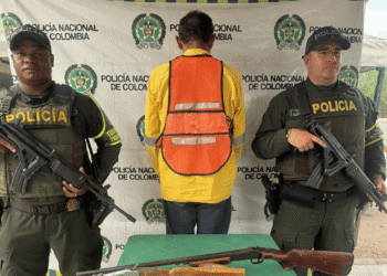 Capturado en la vía Distracción–Cuestecitas con dos escopetas sin permiso