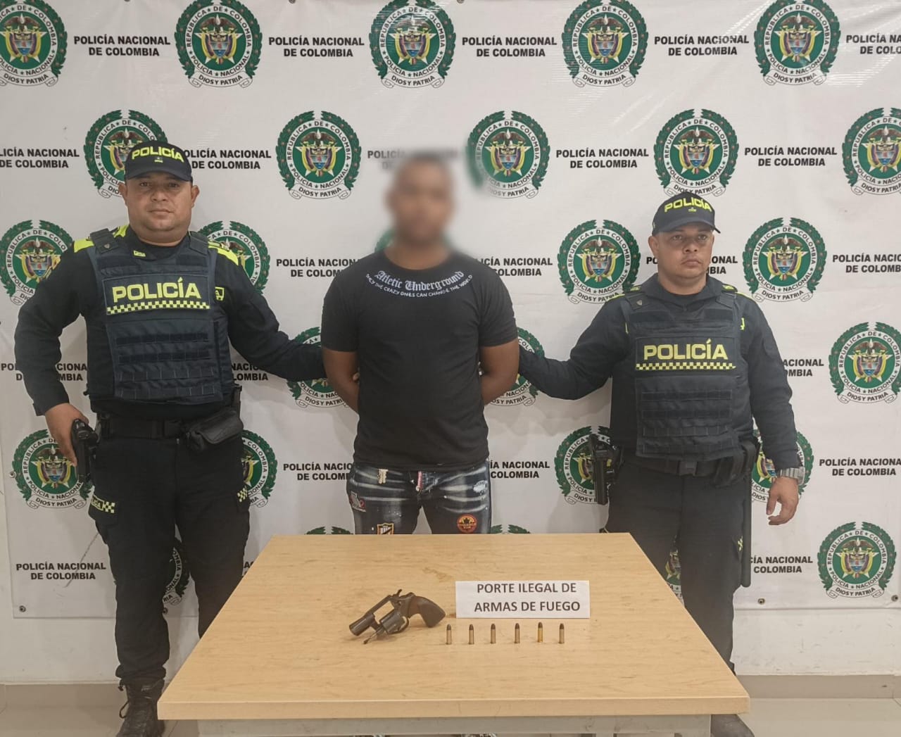 Capturan a hombre por porte ilegal de arma de fuego en Riohacha ...