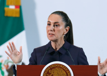 Sheinbaum rechaza redadas en EE. UU. y exige trato digno para migrantes mexicanos