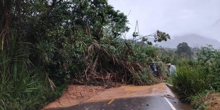 Alerta roja por deslizamientos en la región Caribe: municipios de La Guajira, Cesar, Magdalena, Bolívar y Córdoba en riesgo