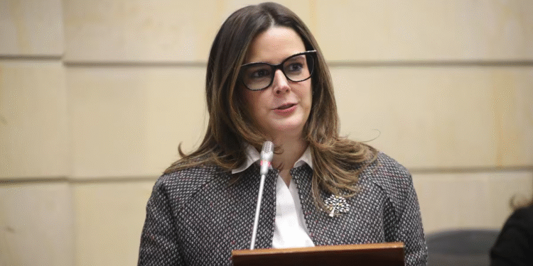 Lina Marcela Escobar Martínez asume como nueva magistrada de la Corte Constitucional