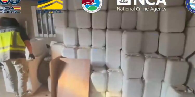 Desmantelan red de ‘narcolanchas’ de cocaína en España: la droga era procedente de Colombia y Brasil