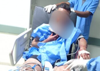 Bajo observación médica, aún permanece en UCI, trabajador de Interaseo arrollado por caravana de motos en Riohacha