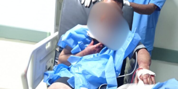 Bajo observación médica, aún permanece en UCI, trabajador de Interaseo arrollado por caravana de motos en Riohacha