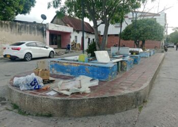 Vecinos de la carrera 8 con calle 8, denuncian vandalismo en el parque de este sector del centro de Riohacha