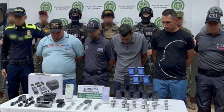 Detenidos presuntos integrantes de las Farc señalados de enviar mensajes a través de los medios de comunicación