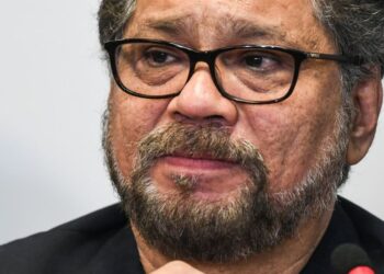 Condenan a 44 años de cárcel a alias ‘Iván Márquez’ por crimen de sargento del Ejército