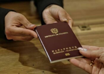 ¿A cuántos arrastrará por los cachos el meollo de los pasaportes?