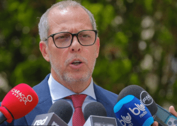 Gobierno alista firma con Portugal para nuevo modelo de pasaportes