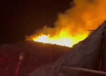 Incendio consumió restaurante en Polonuevo tras caída de volador durante festividades de la Virgen del Carmen
