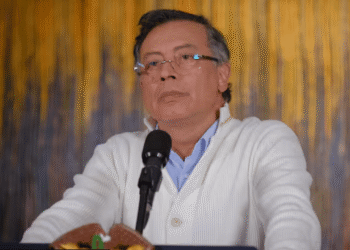 Petro genera polémica por declaraciones contra su gabinete y anuncia cambios ministeriales