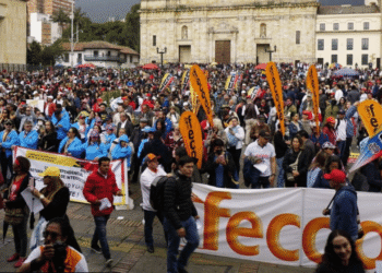 Distrito aplicará descuentos a docentes que protesten en horario escolar