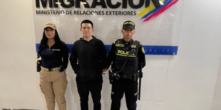 Alejandro Lyons es deportado desde EE. UU. y deberá cumplir condena en Colombia por corrupción