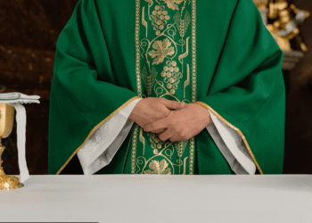 Sacerdote de Urabá enviado a prisión preventiva por abuso sexual a su sobrina de 11 años