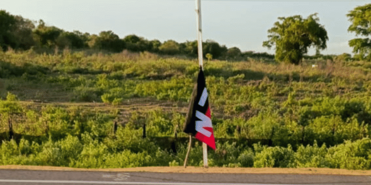 Aparición de banderas y cilindros alusivos al ELN altera el orden público en municipios de La Guajira