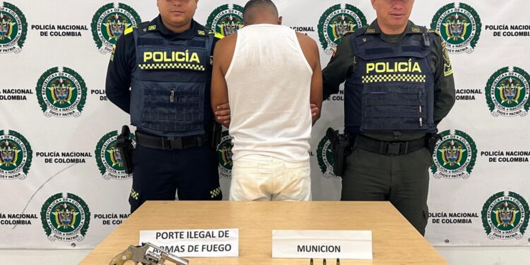 Capturan a hombre en el barrio Las Tunas por porte ilegal de arma de ...