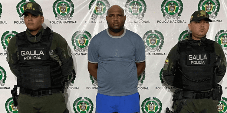 Capturan a conductor de ambulancia que extorsionaba fingiendo ser de ‘Los Costeños’