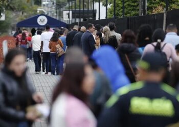 Visa americana será más costosa para colombianos desde 2026 por nueva ley migratoria en EE. UU.