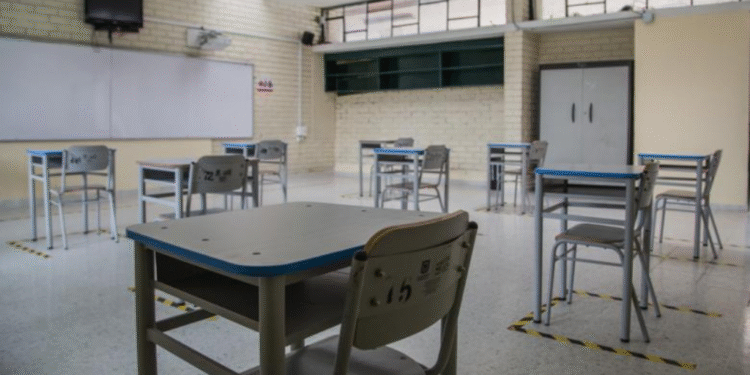 Suspenden a docente en Bolívar por presuntos maltratos físicos y verbales contra estudiante de primaria