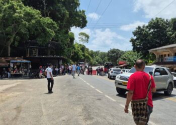 Comunidades indígenas y campesinas mantienen bloqueo en la Troncal del Caribe por incumplimiento del Ministerio de Ambiente