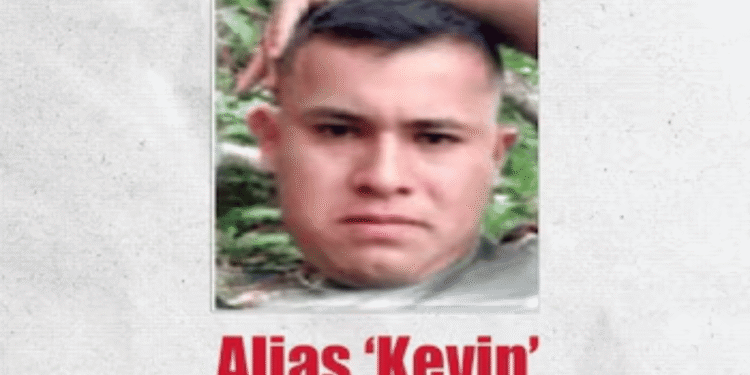Se entrega alias ‘Kevin’, cabecilla de las disidencias ‘Carlos Patiño’, en el Cauca