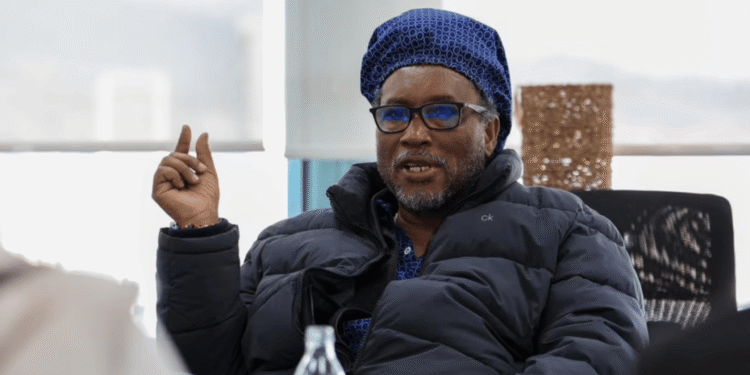 Carlos Rosero renuncia al Ministerio de Igualdad tras cinco meses y defiende su legado institucional