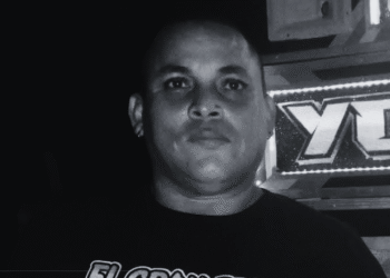 Hombre fue hallado muerto a puñaladas dentro de su vivienda en Santo Tomás