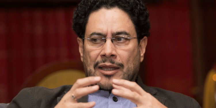 Iván Cepeda pide máxima pena para abogado Diego Cadena y denuncia red criminal liderada por Álvaro Uribe