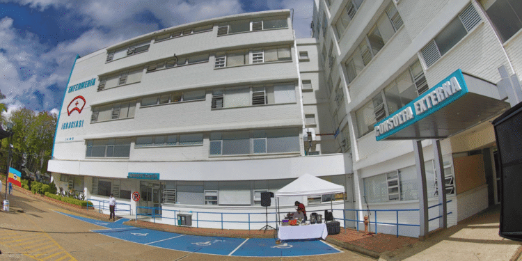 Gobernador de Cundinamarca advierte inminente colapso hospitalario por millonaria deuda de las EPS