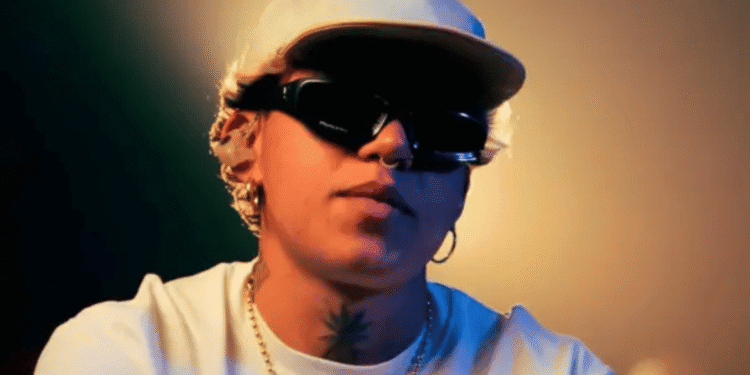 Justicia declara a Beéle víctima de violencia intrafamiliar y su expareja responde en redes sociales