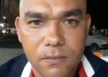 Atentado sicarial en Fonseca deja gravemente herido a un hombre en el barrio Villa Hermosa