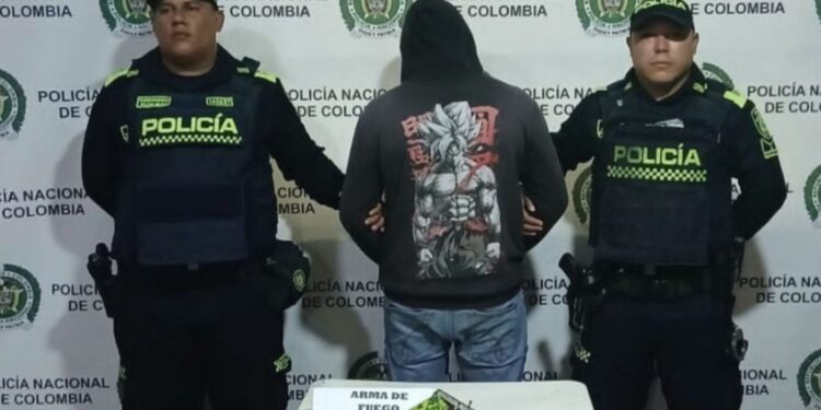 Capturan a hombre con arma artesanal durante patrullaje en la Troncal del Caribe