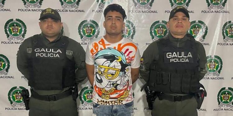 Cae presunto integrante de ‘Los Costeños’ y un menor durante operativo antiextorsión en Soledad