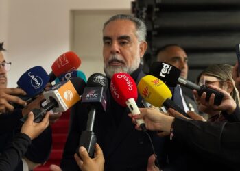 Armando Benedetti plantea al gabinete del presidente Petro renunciar a la visa de Estados Unidos