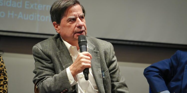 Juan Fernando Cristo anuncia su regreso a la política con miras al Congreso de la República
