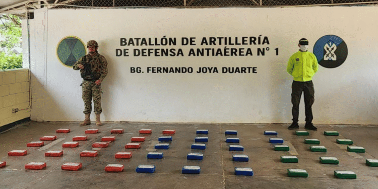 Golpe al narcotráfico en Uribia: incautan cocaína y destruyen secaderos de marihuana de grupos armados