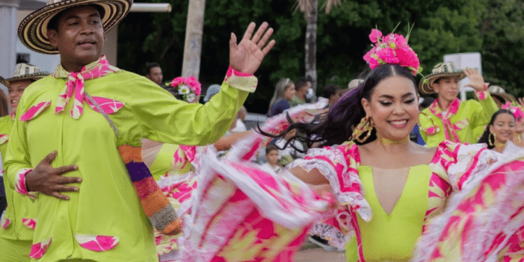 Festival Cuna de Acordeones abrirá su 47ª edición con homenaje a “Las Vicarias” en el desfile inaugural de Villanueva