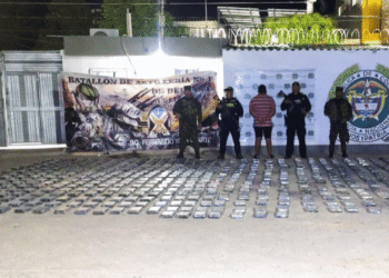 Capturan a un hombre y decomisan 617 paquetes de presunta cocaína en Uribia