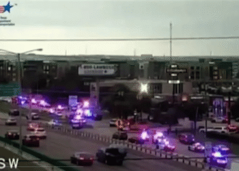 Tiroteo en oficinas del ICE en Dallas deja dos muertos, incluido el atacante